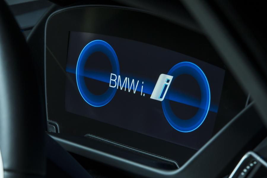  BMW i8 2014 года  (AU) (фото 18 из 30)